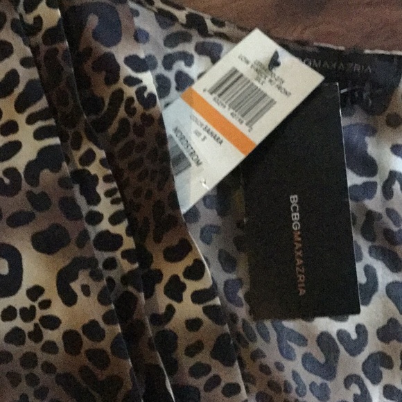 BCBG V-NECK LEOPARD PRINT DRESS WITH REVERSE TIE - Picture 6 of 8